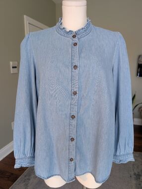 Reitmans Women's Chambray Denim Top Puff Sleeve Blouse Lightweight Size L